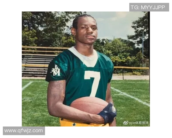 土耳其裔足球球星的成长历程与辉煌成就分析